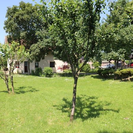 Maple Place Velika Gorica Zewnętrze zdjęcie