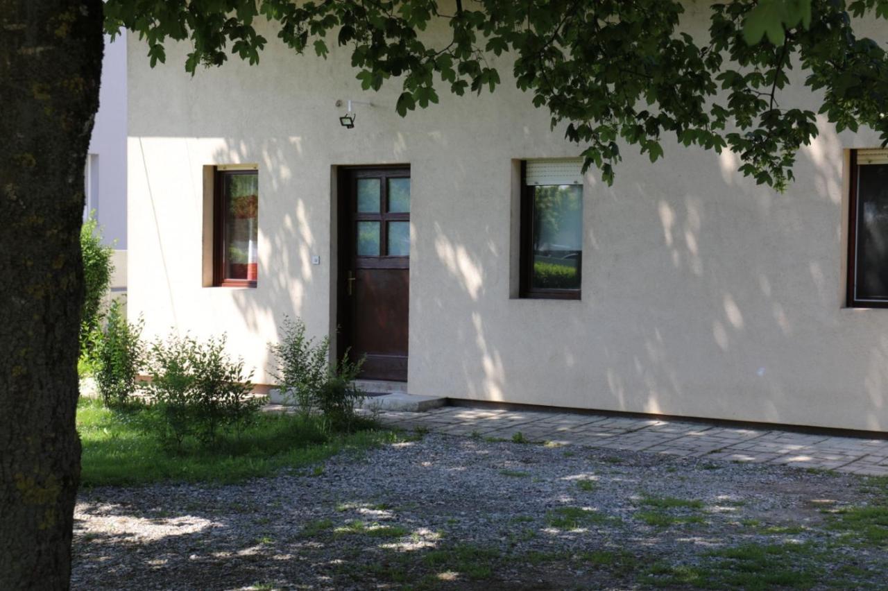 Maple Place Velika Gorica Zewnętrze zdjęcie